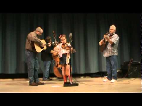 Ragtime Annie 12 year-old fiddler Hanna Livingston