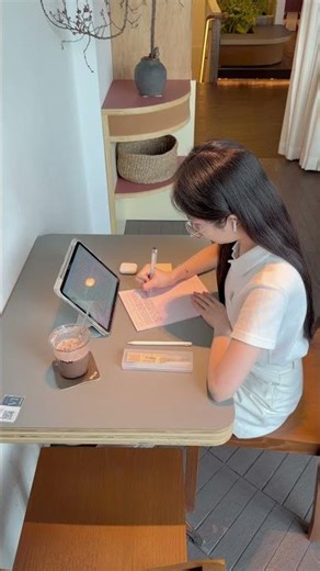 a highly productive study day ☕️✨ (cafe vlog, iPad note-taking, aesthetic study with me)