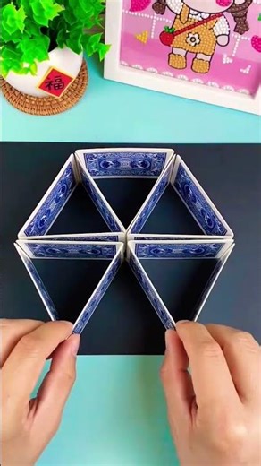 Use playing cards to make a hexagon candy box — beautiful and practical!#ParentChildCraft #Handmade