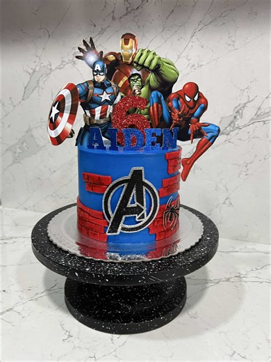 Here’s another Marvel cake for our little super heroes #bakersoftiktok #cakeforboys #happybirthdaycakeideas #cakes #marvelcake