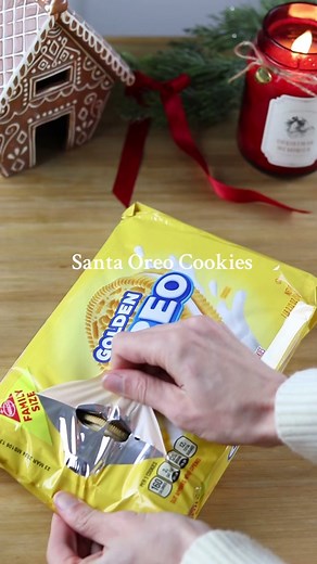 Santa Oreos! 🎅 #christmas #christmastok #christmasideas #christmasbaking #oreo
