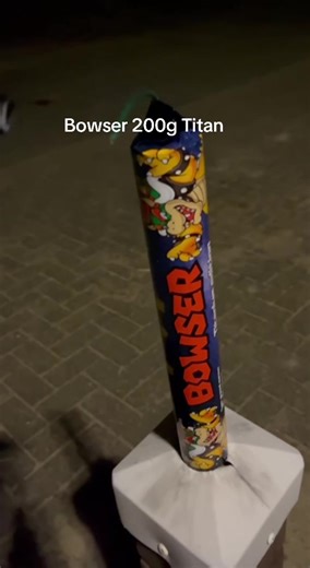 Bowser 200g Titan Fireworks for Celebrations