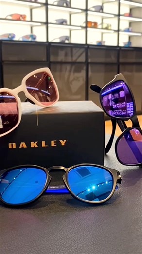 Redefine your daily look with OAKLEY Sielo, Frogskins, Latch—engineered for precision, protection, and undeniable flair. Explore the latest styles today at OAKLEY, SM City Lipa today. Enjoy credit card installment up to 12 months with 0% interest today! #OakleyPH | SM City Lipa