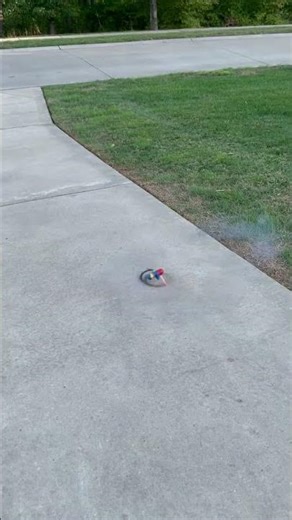 Lighting spaceship firework ￼