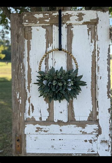 Fresh, airy, and full of life! 🌿✨ The Sylvia Wreath is the perfect touch for spring and summer, bringing effortless greenery to your front door. A simple statement that feels like a breath of fresh air! 💚 Where would you hang yours? #SpringDecor #farmhousedecor #sylviawreath #barrelofwreaths #wreath