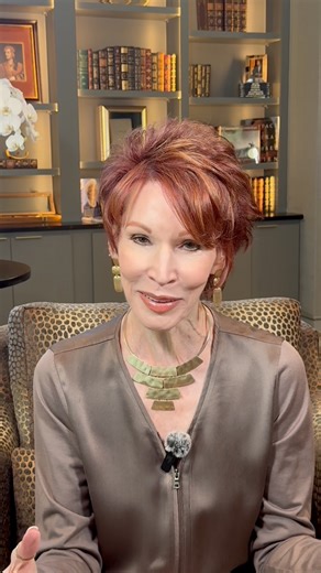 The age old debate…dressing or stuffing! What do you call it? Comment below! | Sandra Brown