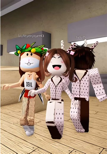 Matching Outfits in Roblox: A Guide for Couples