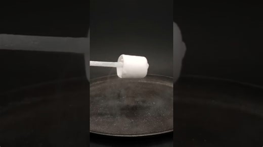 Making a vodka popsicle with liquid nitrogen