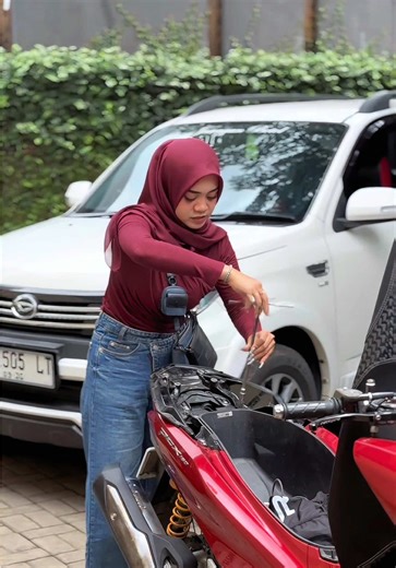 Kira-kira Warna Apa yang Akan Dipilih?