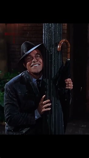 Singin’ in the Rain Was Almost Impossible to Film… Here’s Why! #singingintherain
