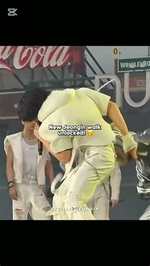 Let's make it a trend 😋 #i_n #jeongin #skz #kpop #fyp #skzillitjeongin