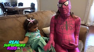 PREGNANT FROZEN ELSA VS SPIDERMAN DELIVERS SPIDERBABY SEXTUPLETS w/ Pink SpiderGirl Funny