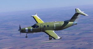 Single-Engine Beechcraft Denali Takes to the Skies for the First Time
