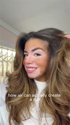 The Coanda Effect Explained: How Airflow Creates Curls Without Extreme Heat | Pro Stylist Breakdown