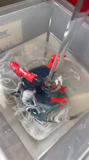 Spider-Man custom resin pyramid ❤️ #resin #resinart #ResinPour #ResinPyramid #fyp #newmusic #spiderman #marvel #custom #art #satisfying | Georgialinzi