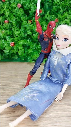 Spiderman and Elsa Frozen