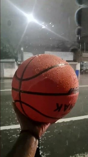 Tarmak R100 Rubber Basketball For Outdoor