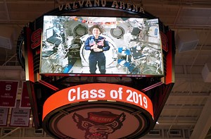 377 ECE Graduates Honored at Spring Graduation Ceremony - Electrical and Computer Engineering