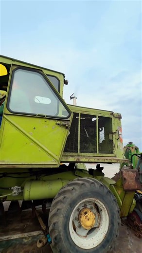 Kaltstart DDR Bagger Fortschritt T174-2 #landtechnik #agrartechnik #farming #ddralltag