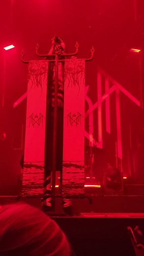 Yes, I caught the heart drawing. He knows he's cute. #sleeptoken #vessel #teethofgodtour #thesummoning #cocacolaroxy #concerts #Atlanta