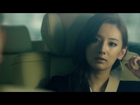 本木雅弘、北川景子が出演 トヨタ新型アルファードCM「ドバイ プロローグ」編