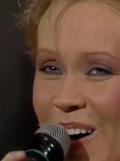 You're there Agnetha Fältskog lyrics #fyp #abba #agnethafältskog #vaiprofycaramba #tipografia 80s