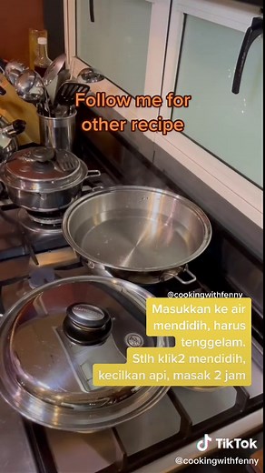Lontong Simple Recipe with Banana Leaves