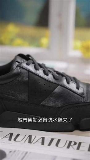 越穿越懂事的Clarks：褶皱都是贵气勋章 #优雅永不过时 #小牛皮 #轻奢 #老钱风 #复古