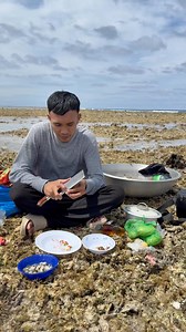 Ang daming sea shells sa may dulo na ng Pilipinas. | Bagey