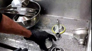 Minneer Electric Milk Cream Centrifugal Separator/Golden Plug 21Gal/H 80L/H 110V USA/Canada Make Cream Butter Milkshake Separator for Goats Cows Milk All Metal Parts(Golden)