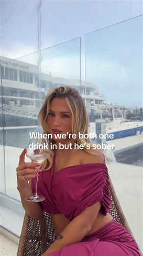 Tammy Hembrow (@tammyhembrow)’s video of Sober Reaction