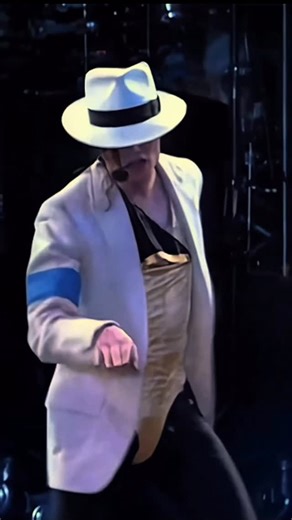 mjmichael_4k Remastered on Instagram: "Michael Jackson - Smooth Criminal Michael Jackson - Smooth Criminal (Live in Mexico City, 1993) Performance Context In late October and early November 1993, Michael Jackson brought his monumental Dangerous World Tour to the Estadio Azteca in Mexico City, performing five sold-out shows for over 550,000 fans. The Smooth Criminal performance during this leg of the tour is considered one of the highlights of his live career. The Performance Highlights Costume &