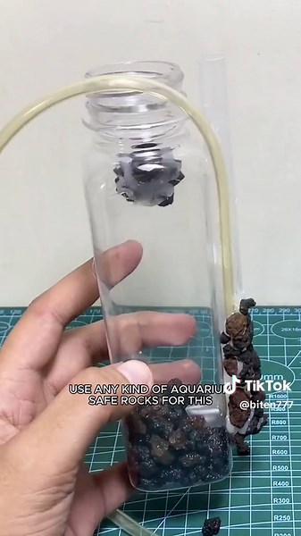 Save money use DIY vacuum Aquarium Filter easy to do best for cleaning your aquarium cheap and enviromental friendly fullvideo in my Youtube Channel: BiTEN #spongefilter #aquarium #aquariumfilter #hobfilter #submersiblefilter #submersiblepump #DIY #aquariumfish #betta #fightfingfish #goldfish #guppyfish #molly #platty #howto #fyp #POV