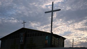 Mexicans make a beeline for ‘bandit saint’