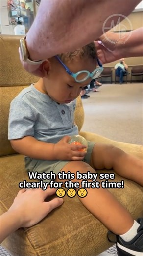 In celebration of vision for all, no matter how young you are 👓 Shout out to paediatric ophthalmologists and their work in helping children and youths see with incredible scientific advancements in diagnosing and treating eye conditions. From treatment of childhood eye disorders to specialised glasses for children like the one in this video, sight is possible for everyone 👶 #MedicalChannelAsia #MCA #glasses | Medical Channel Asia