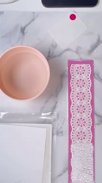 This super easy way to lace Flex Frost sheets can add a beautiful design to your piece! It dries pretty quickly, is super flexible, and tastes delicious! 😋 Thank you Stormy Acres Cookies for creating this fun tutorial on how to do it. 👏 Would you be interested in learning more about our Flex Frost? Check out our website (link in bio👀) to learn more! 🌟 #StormyAcresCookies #FlexFrost #EdibleArtistry #EasyLacingMethod #FlexFrostTutorial #Lace #FlexFrostLace #IcingImages | Icing Images