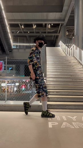 How to moonwalk🌕 #michaeljackson #dance #moonwalk