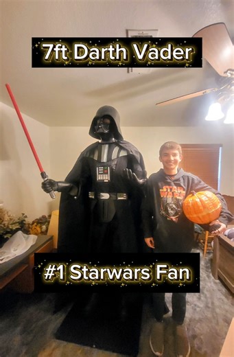 7ft Darth Vader takes over! #shortsfeed #starwars #starwarsfan #viralshort #darthvader