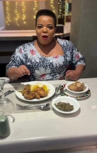 Rebecca Malope: South African Gospel Music Icon Enjoying Some Zimbabwean Food 🇿🇼 🇿🇼 🇿🇼 🇿🇼 #viral