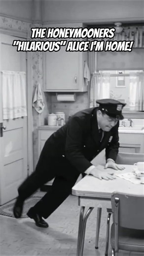 The Honeymooners "Ralf amosts falls greeting Alice!