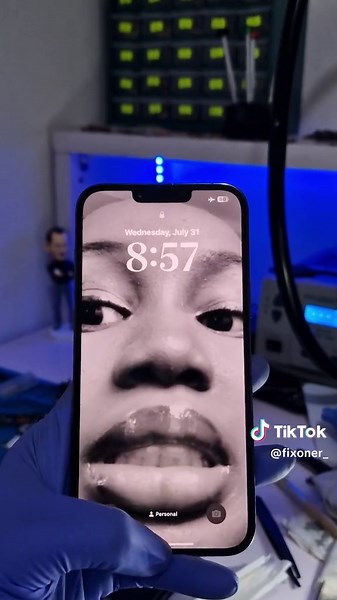 It's just another day of solving iPhone problems at fixoner 🔌