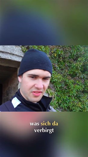 Verbotene Burgruine erkunden – Versteckte Feuerstelle entdeckt! #shorts