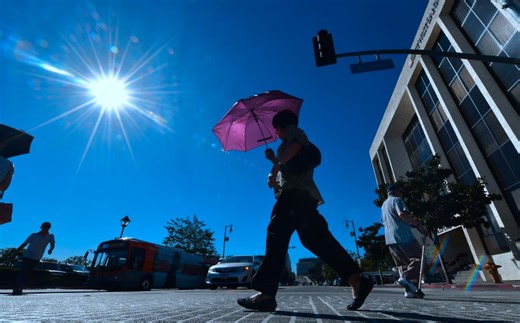Southern California braces for strong Santa Ana winds, soaring temperatures