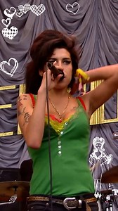 Amy Winehouse Glastonbury 2007 Back to Black performance