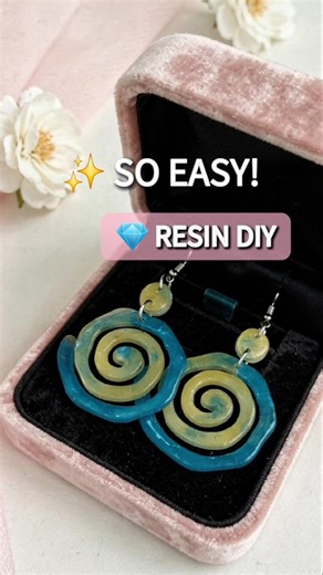 ✅ Easy DIY Resin Earrings 💙 Beginner Friendly!