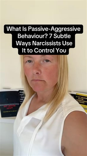 What is the narcissist's passive-aggressive Behaviour