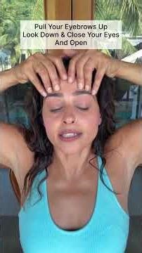 Droopy Eyes? Try This Natural Anti-Aging Hack #antiageing #sunainarekhi