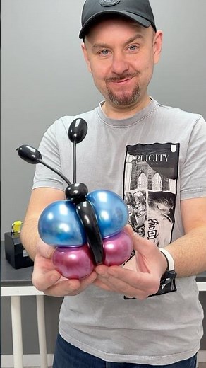 Learn how to make a balloon butterfly in just a few easy steps! 🦋 #tutorialvideo