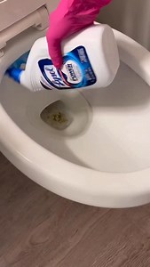 Bathroom deep clean #bathroomcleaning #deepclean #cleanwithme #cleaningcommunity #cleaningmotivation #cleaningvideos #cleaningroutine #neatnklean #commercialcleaning #cleaningreels #satisfyingcleaning #cleaningasmr | Neat ‘n Klean