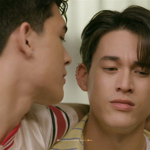 I have no one to talk to about this, but I feel more intimacy from this kiss than from a kiss on the mouth.This kind of kiss feels like “I love you and I respect you,” while a mouth kiss can feel more like “I want you.”This one feels softer, deeper, and more meaningful.#JossGawin